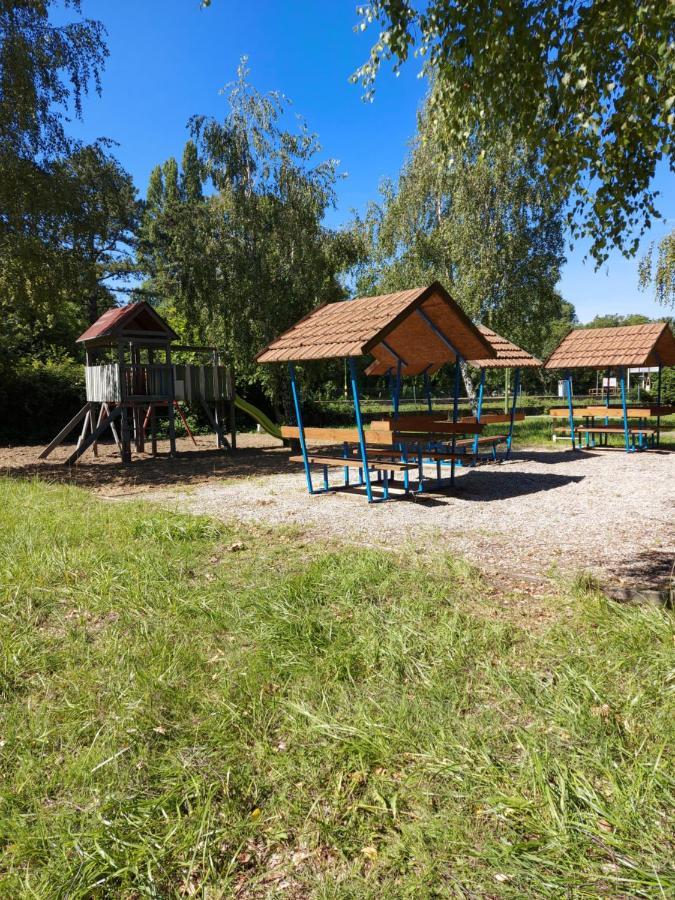 Tulipan Bungalow Camping Resort 기에네스디아스 외부 사진